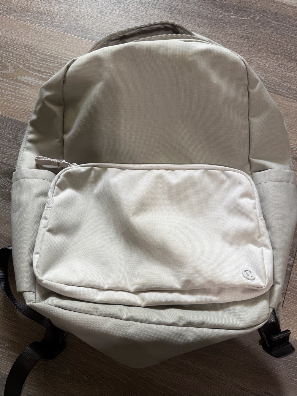 Lululemon Minimalist Backpack in Gray